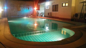 Отель Baan Chockchai 3  Bang Sa-Re